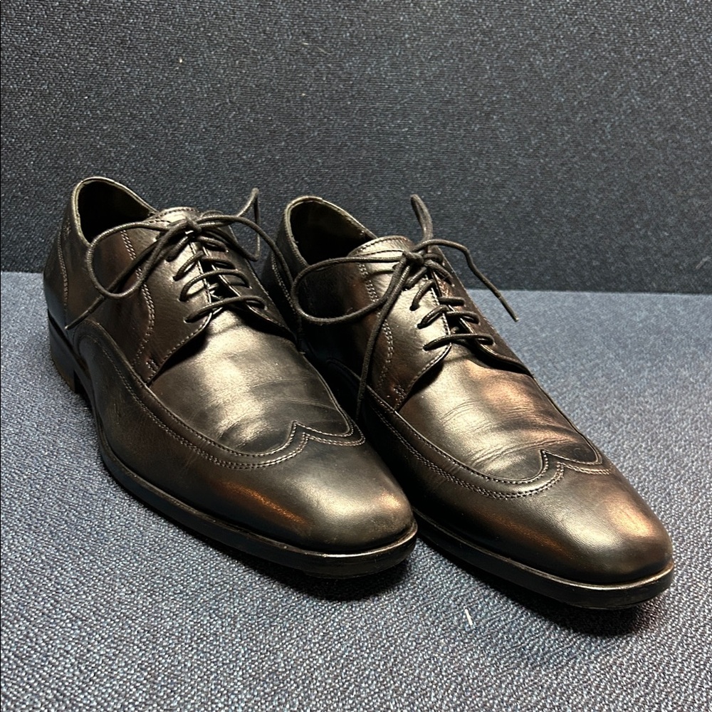 8943 Hugo Boss Black Leather Men's Oxfords Size 9